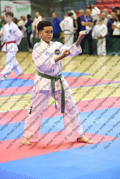 10368