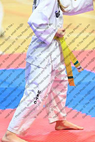 10485