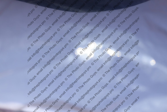 21571